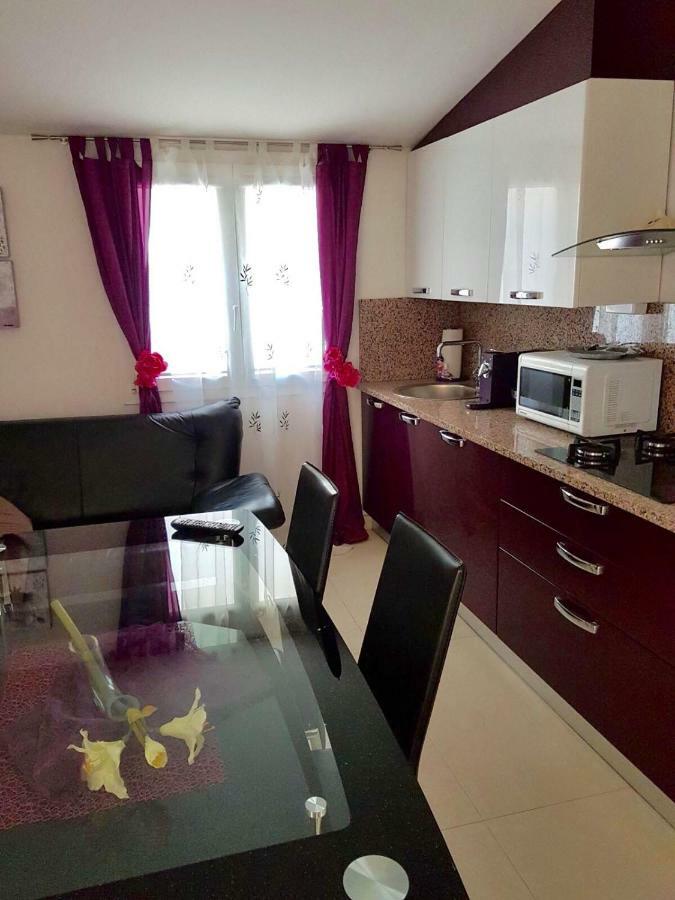Apartment Dijana Kaštela Εξωτερικό φωτογραφία